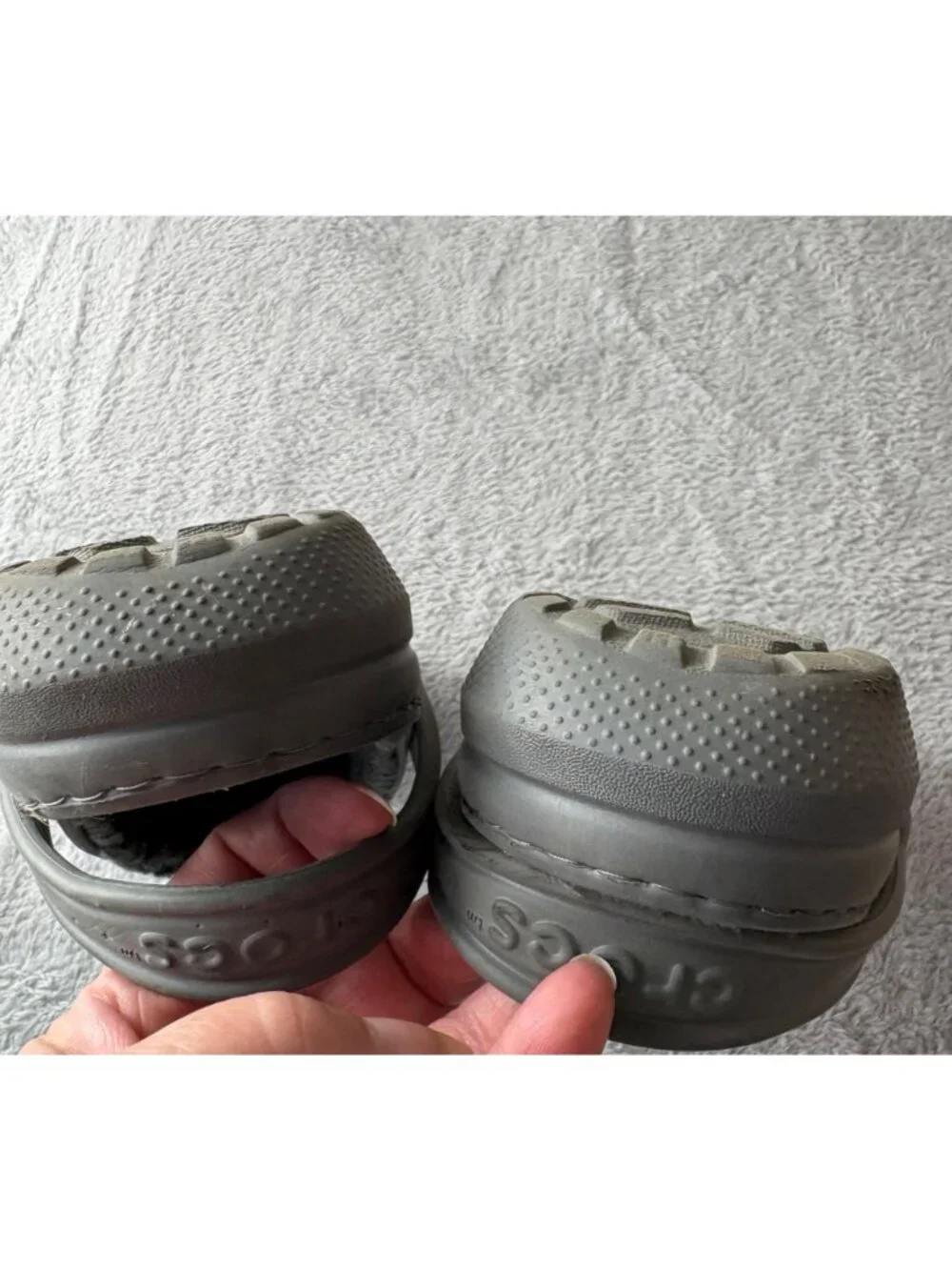 Crocs Clogs Sherpa Lined Unisex Kids 1 Gray Outdoors